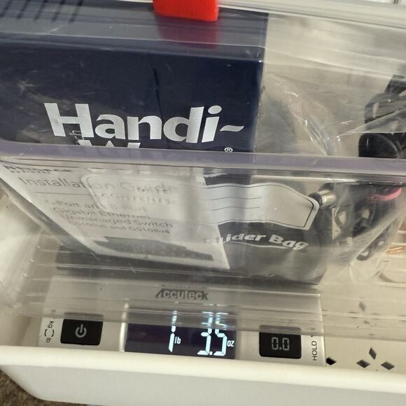 Netgear ProSafe GS108v4 8 Port Gigabit Desktop Ethernet Unmanaged Switch ProSafe - Picture 13 of 13